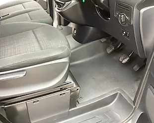 Used 2019 Mercedes-Benz Vito 114 Lwb Silver - Interior and Exterior details 19