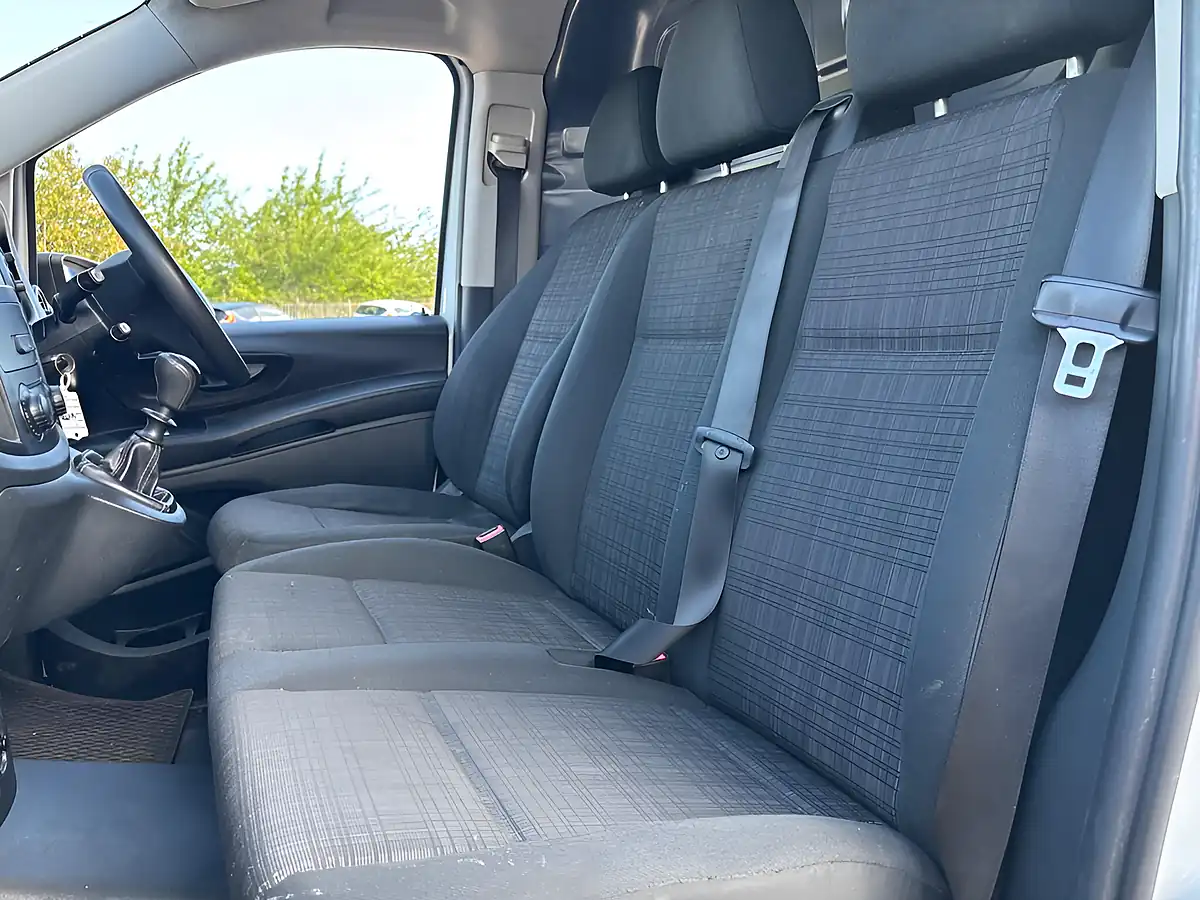 Used 2019 Mercedes-Benz Vito L2 White - Interior and Exterior details 15