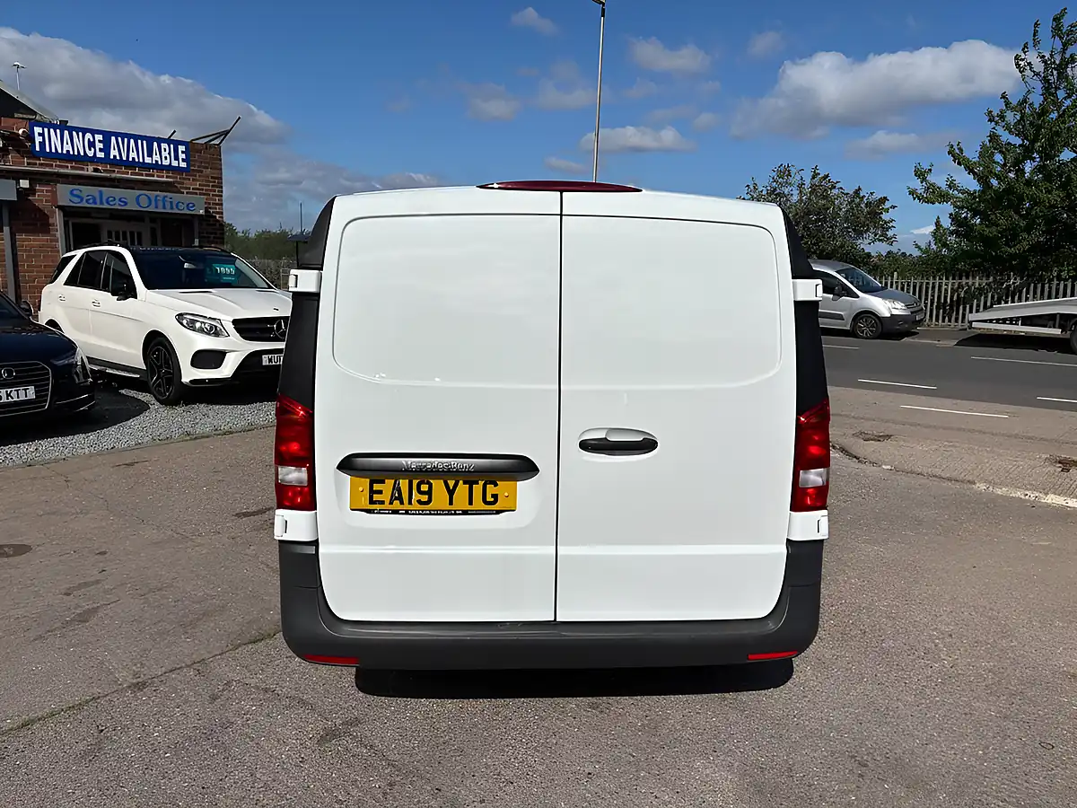 Used 2019 Mercedes-Benz Vito L2 White - Interior and Exterior details 5