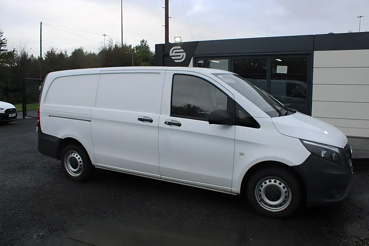 Used 2019 Mercedes-Benz Vito Panel Van L2 White - Interior and Exterior details 2