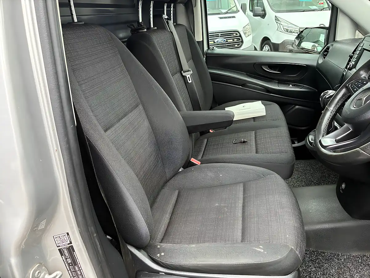 Used 2019 Mercedes-Benz Vito Progressive Silver - Interior and Exterior details 12