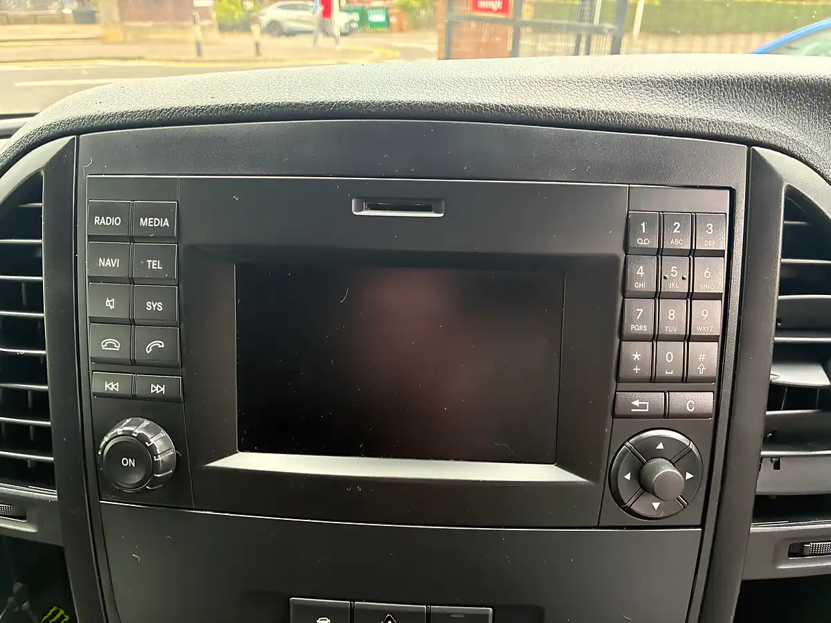Used 2019 Mercedes-Benz Vito Progressive Silver - Interior and Exterior details 16