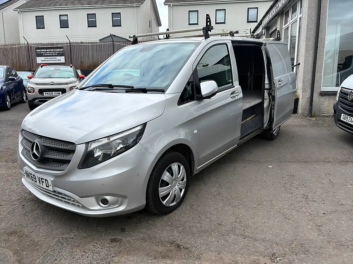 Used 2019 Mercedes-Benz Vito Progressive Silver - Interior and Exterior details 2