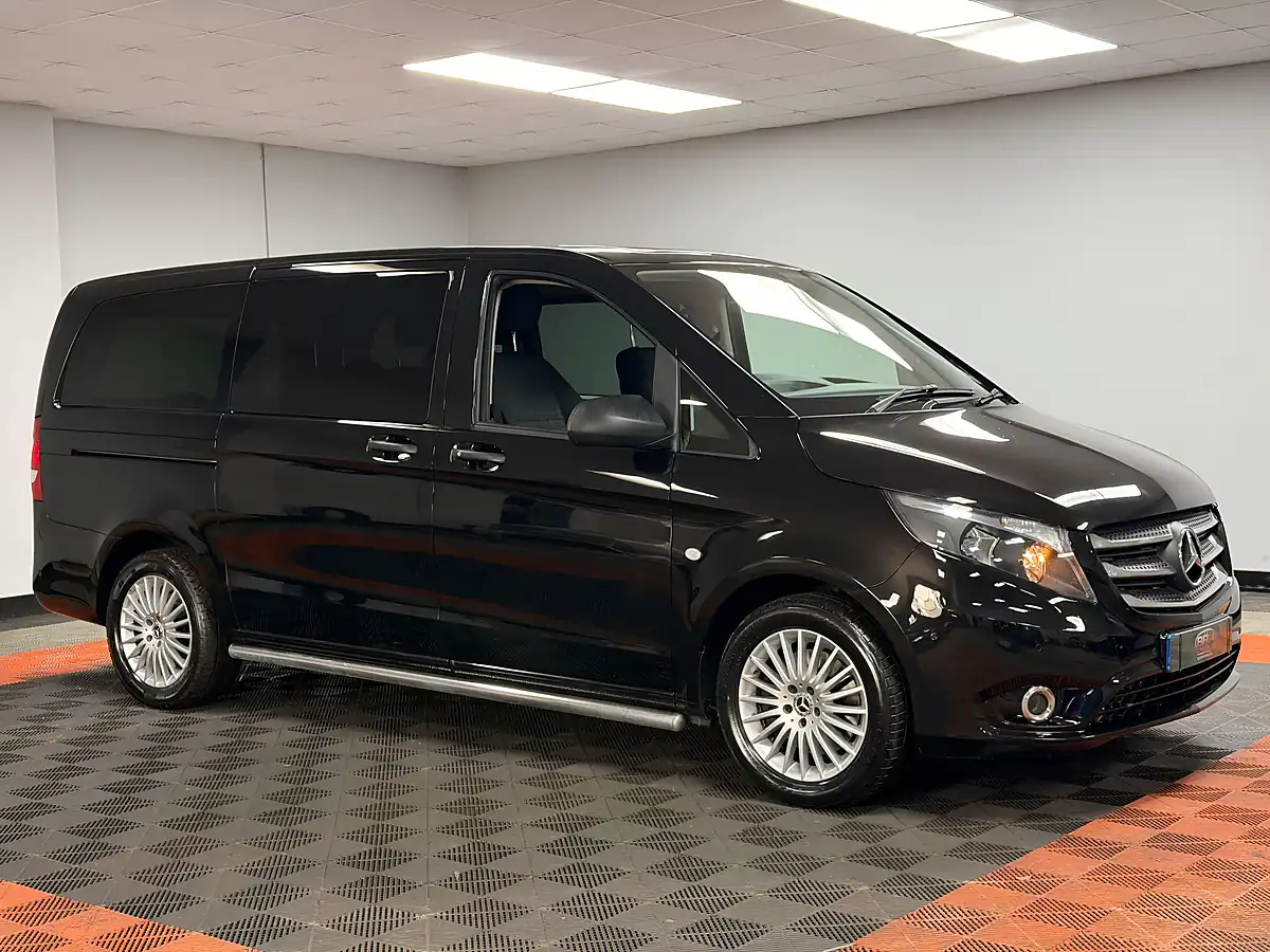 Used 2019 Mercedes-Benz Vito Sport Crew Van Obsidian Black - Interior and Exterior details 5