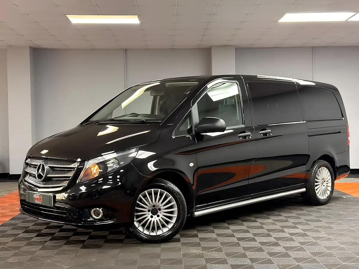 Used 2019 Mercedes-Benz Vito Sport Crew Van Obsidian Black - Interior and Exterior details 7