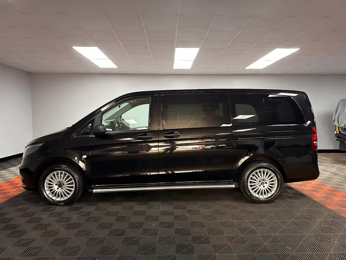 Used 2019 Mercedes-Benz Vito Sport Crew Van Obsidian Black - Interior and Exterior details 9