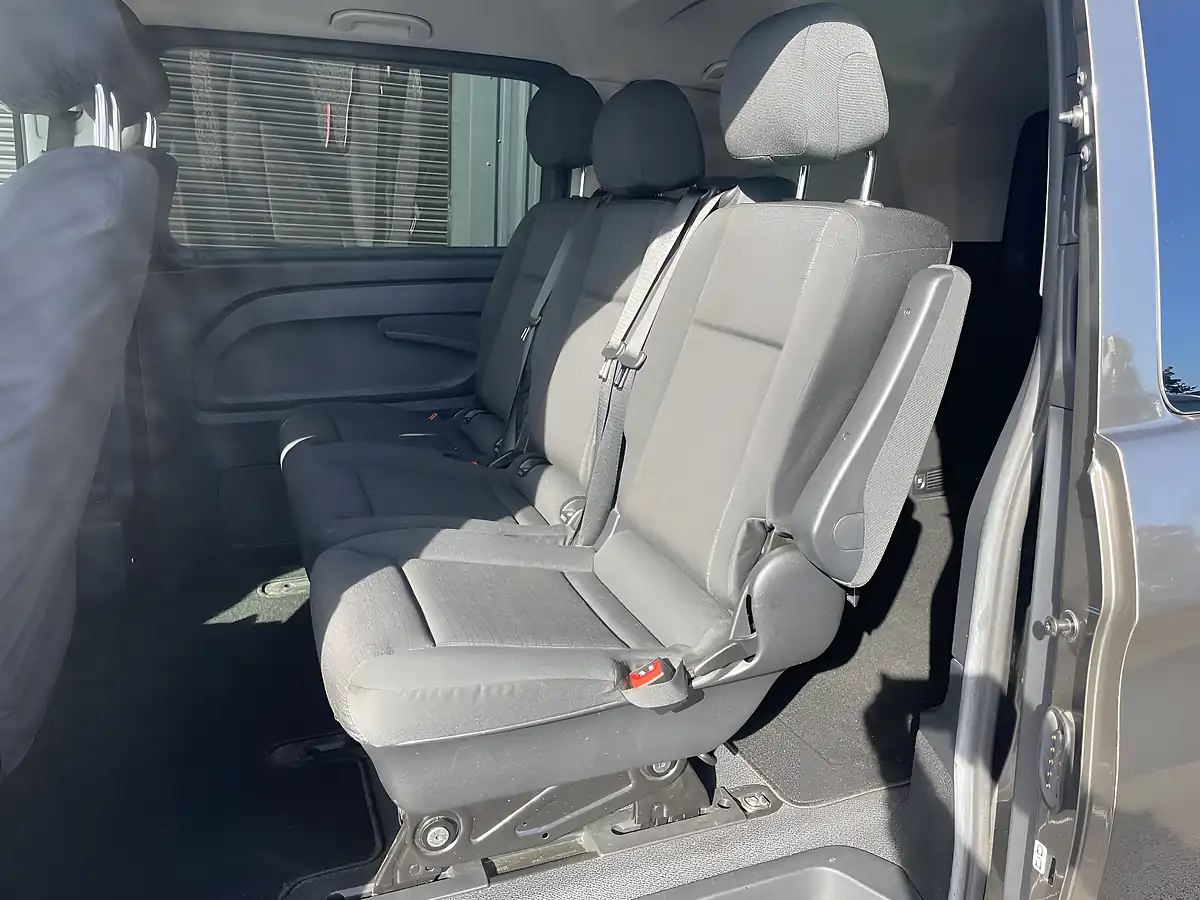 Used 2019 Mercedes-Benz Vito Sport Dualiner 5 SEAT Crew Van Grey - Interior and Exterior details 10