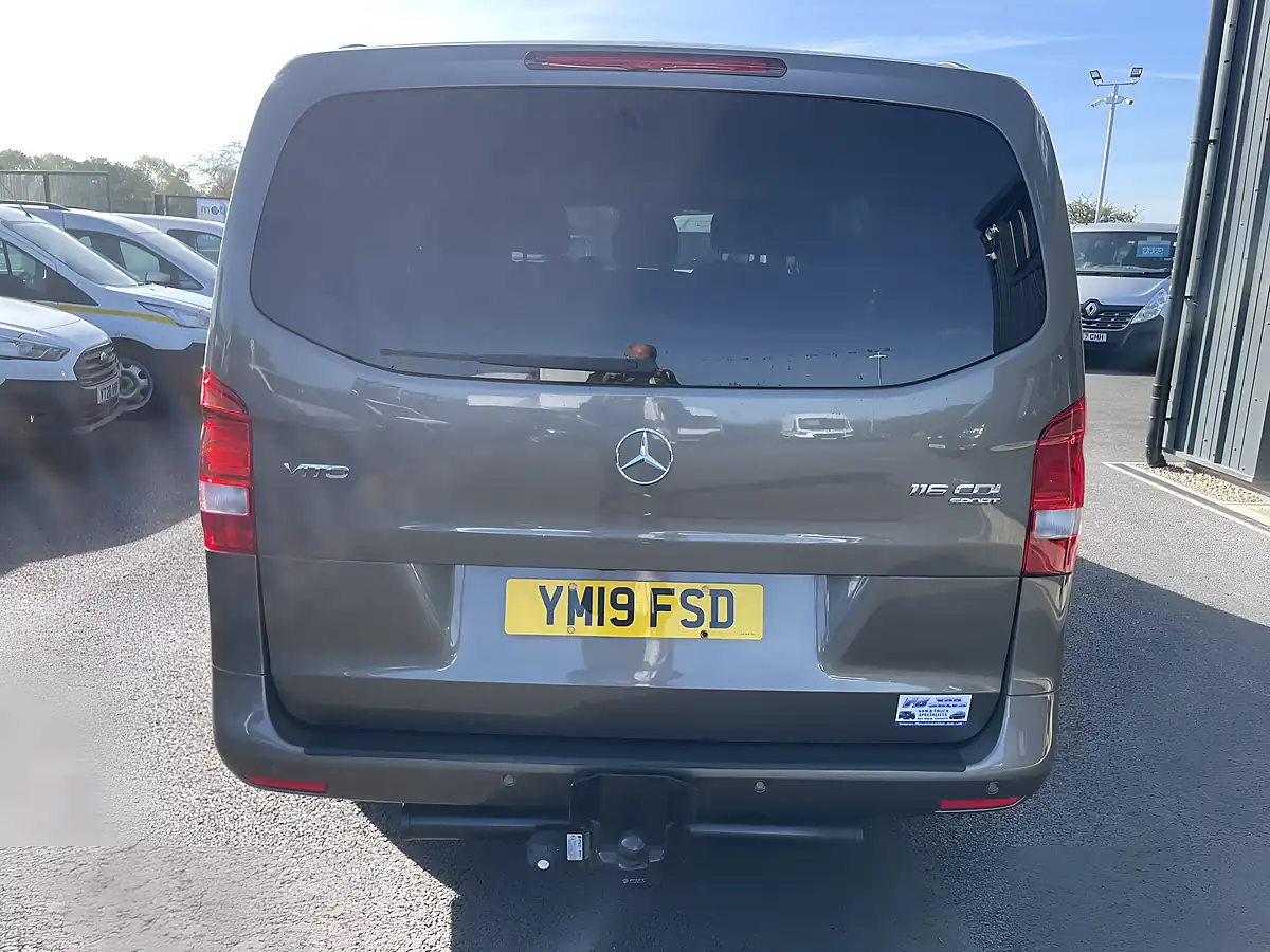 Used 2019 Mercedes-Benz Vito Sport Dualiner 5 SEAT Crew Van Grey - Interior and Exterior details 6