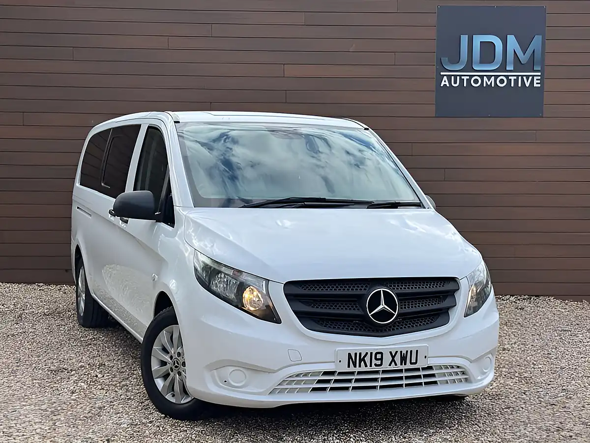 Used 2019 Mercedes-Benz Vito Tourer Select White - Front View