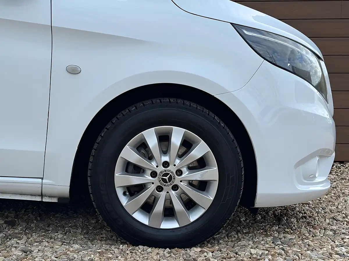 Used 2019 Mercedes-Benz Vito Tourer Select White - Interior and Exterior details 11