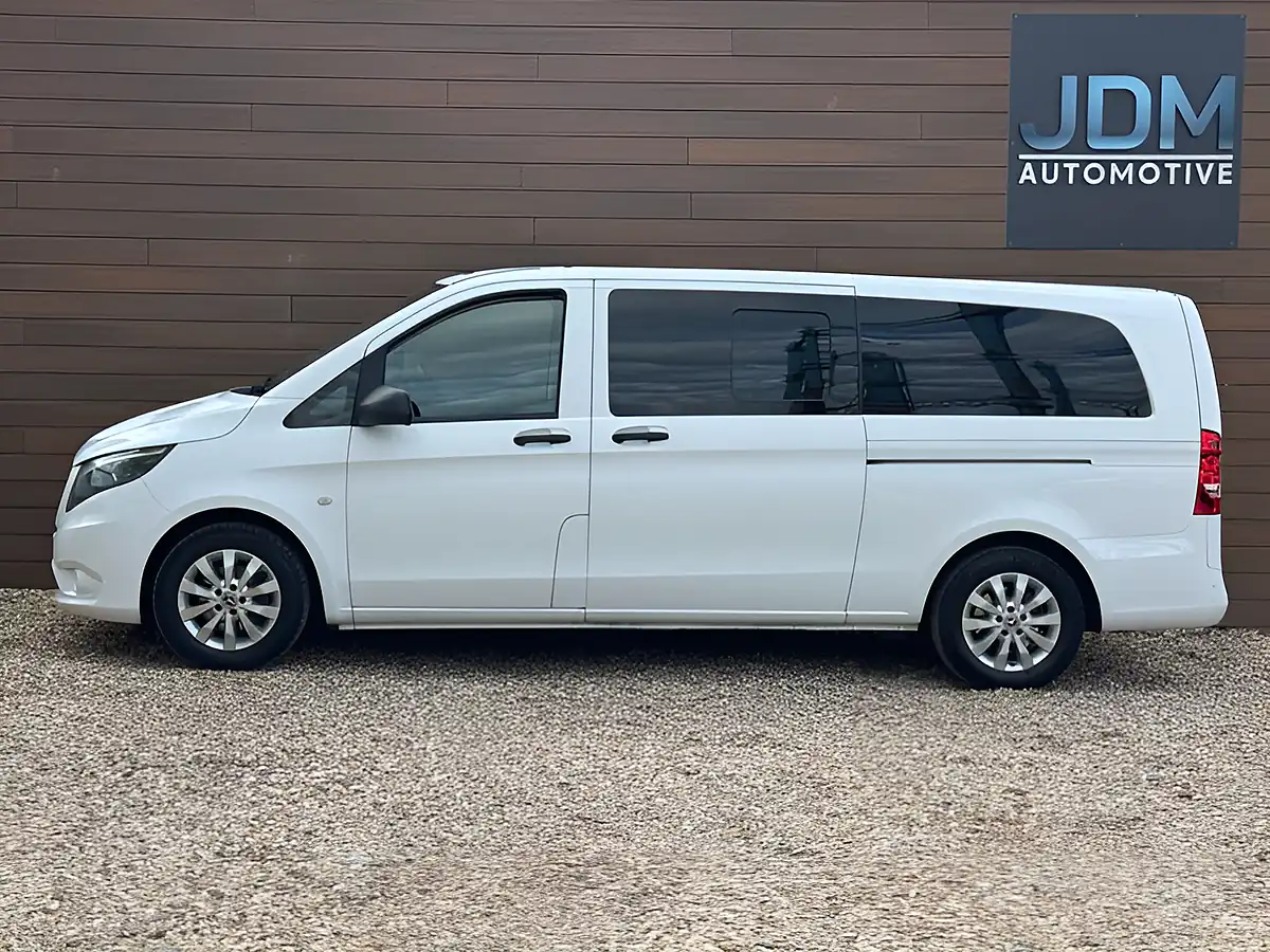 Used 2019 Mercedes-Benz Vito Tourer Select White - Interior and Exterior details 7