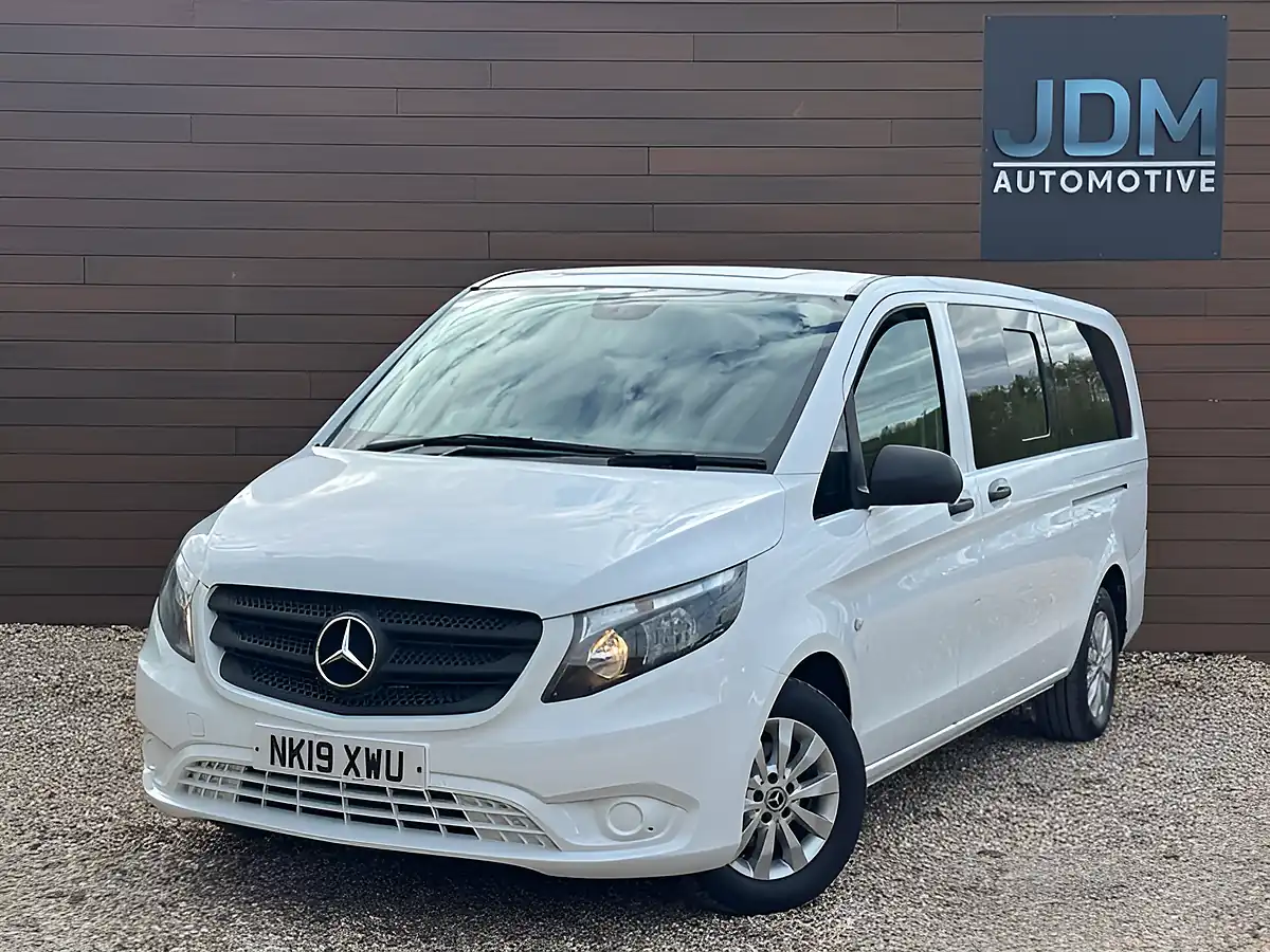 Used 2019 Mercedes-Benz Vito Tourer Select White - Interior and Exterior details 8