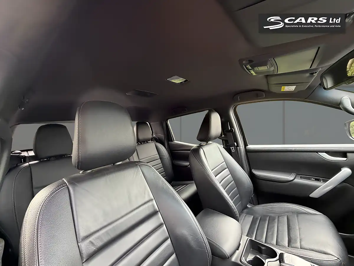 Used 2019 Mercedes-Benz X-Class Power Black - Interior and Exterior details 15