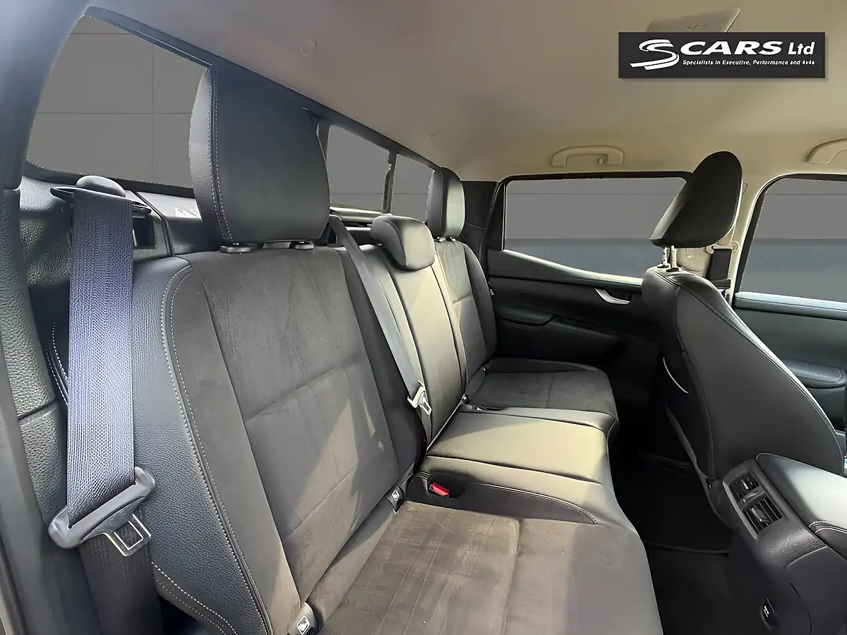 Used 2019 Mercedes-Benz X-Class Power Black - Interior and Exterior details 11