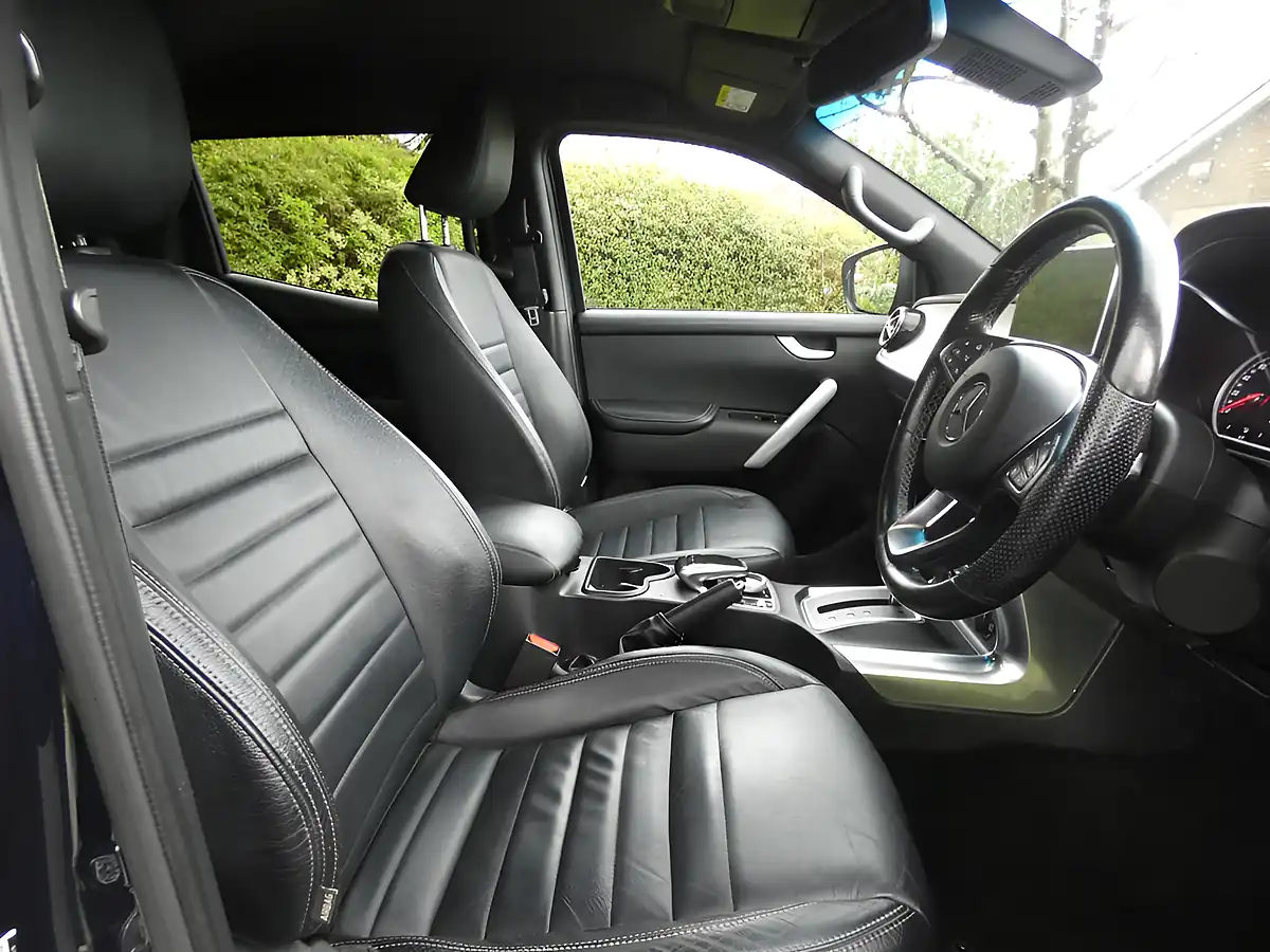 Used 2019 Mercedes-Benz X-Class Power Blue - Interior and Exterior details 11