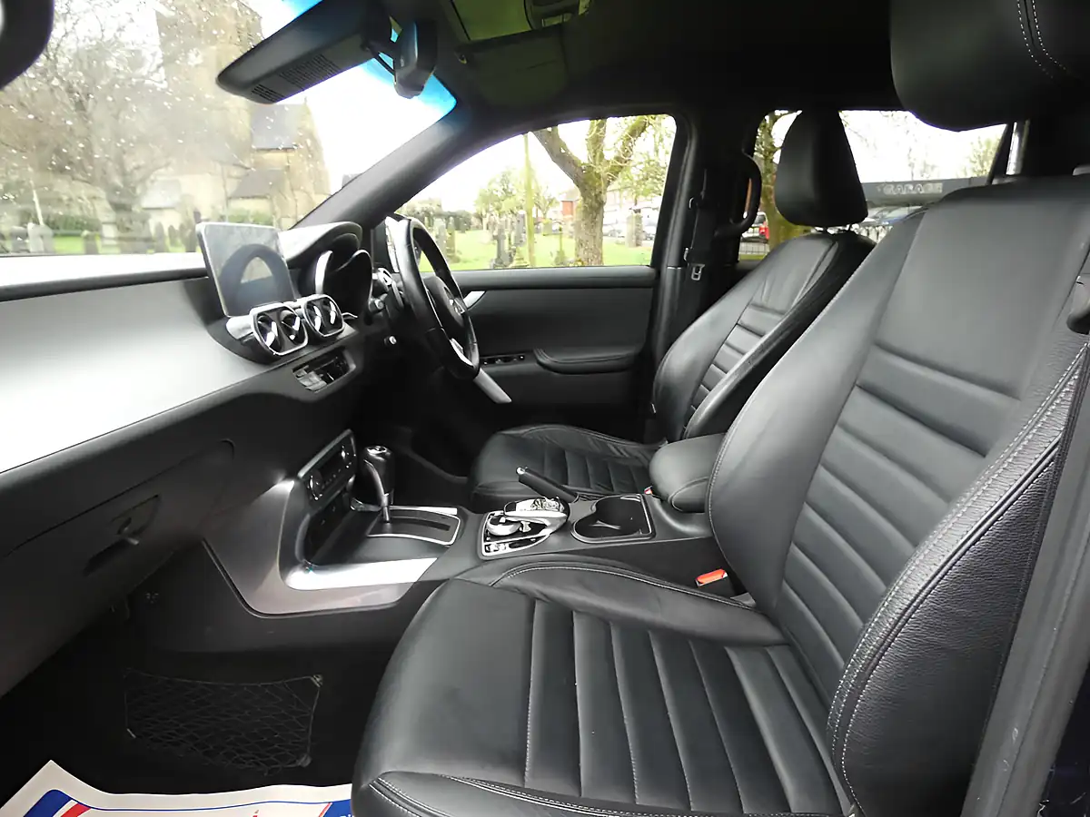 Used 2019 Mercedes-Benz X-Class Power Blue - Interior and Exterior details 12