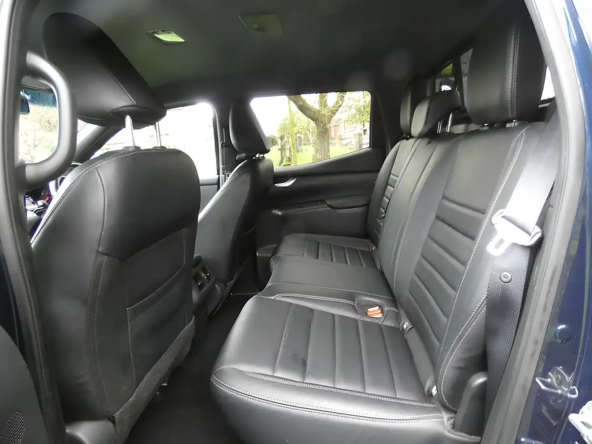 Used 2019 Mercedes-Benz X-Class Power Blue - Interior and Exterior details 13