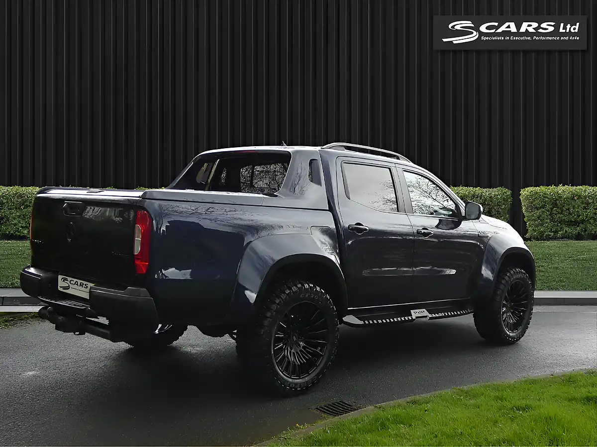 Used 2019 Mercedes-Benz X-Class Power Blue - Interior and Exterior details 8