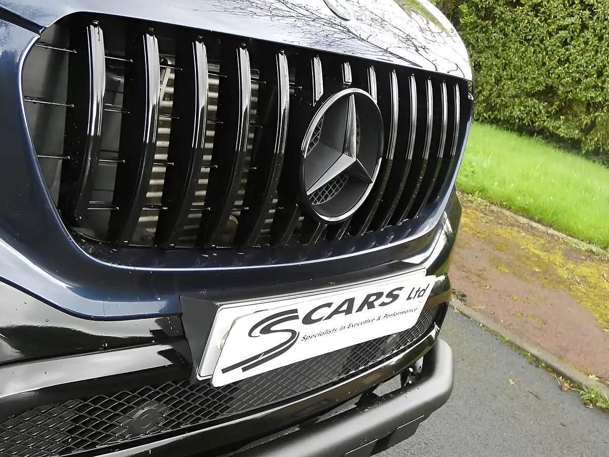 Used 2019 Mercedes-Benz X-Class Power Blue - Interior and Exterior details 9