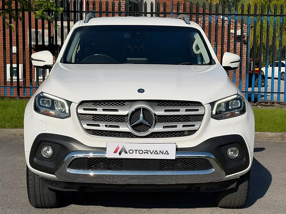 Used 2019 Mercedes-Benz X Class Power White - Interior and Exterior details 2