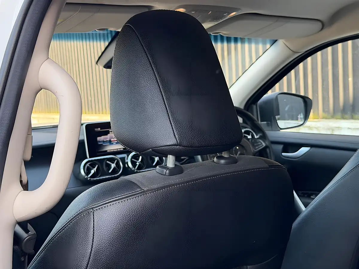 Used 2019 Mercedes-Benz X Class Power White - Interior and Exterior details 20
