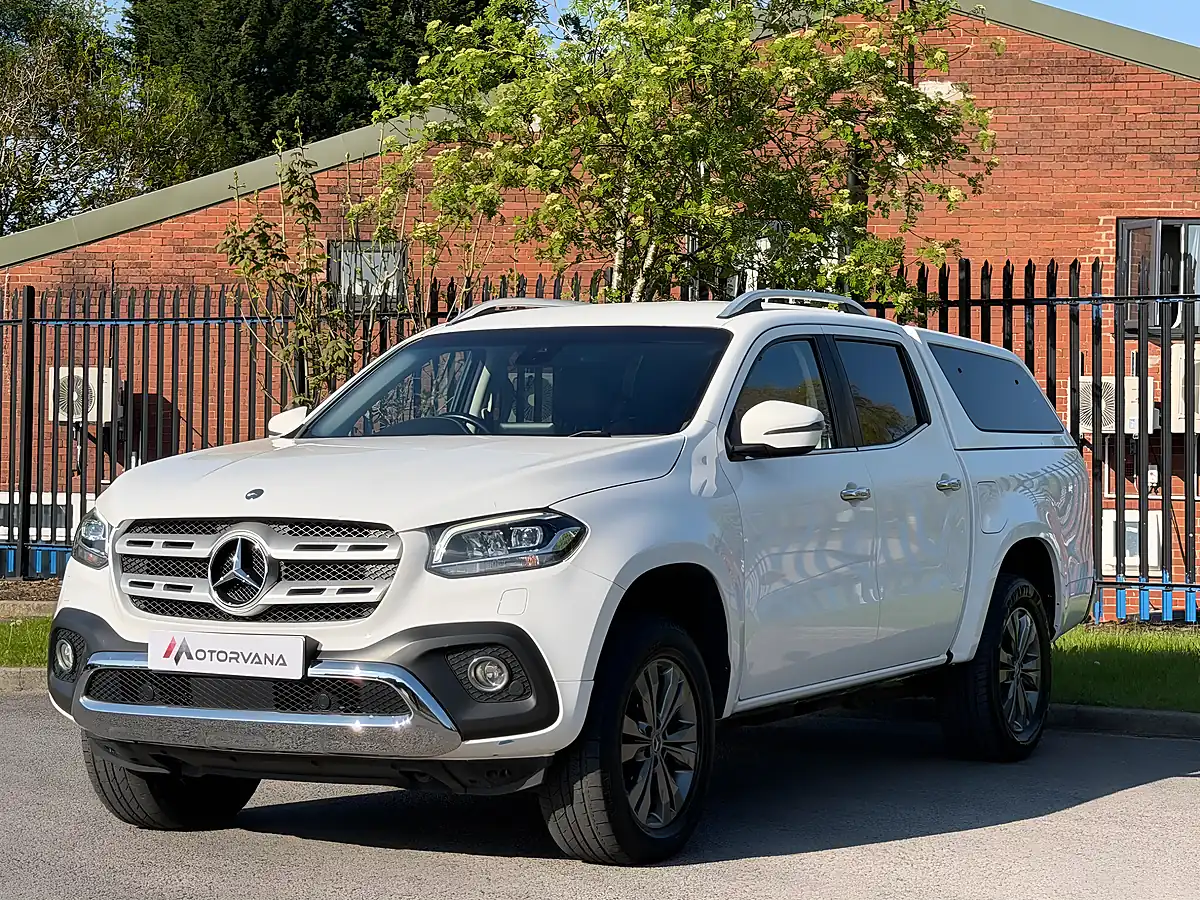Used 2019 Mercedes-Benz X Class Power White - Interior and Exterior details 3