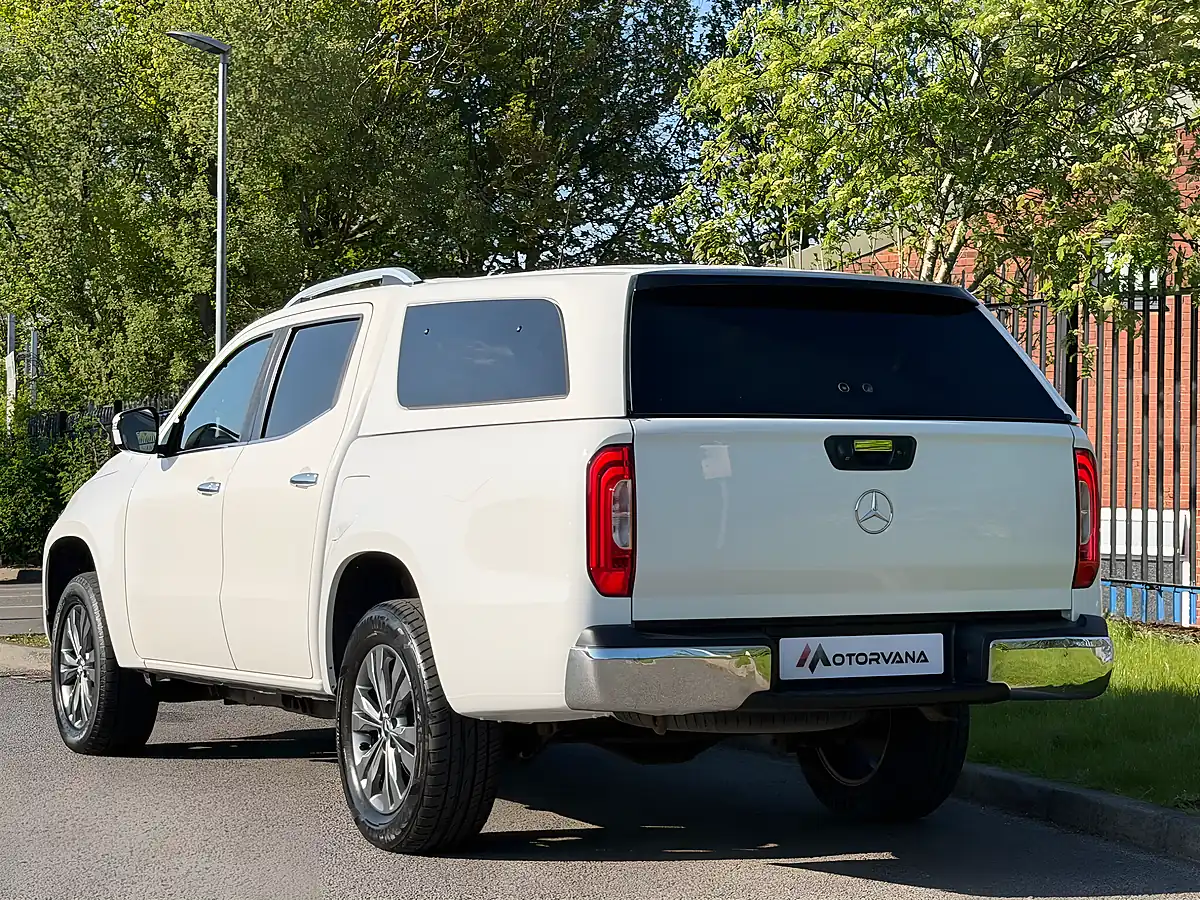 Used 2019 Mercedes-Benz X Class Power White - Interior and Exterior details 6