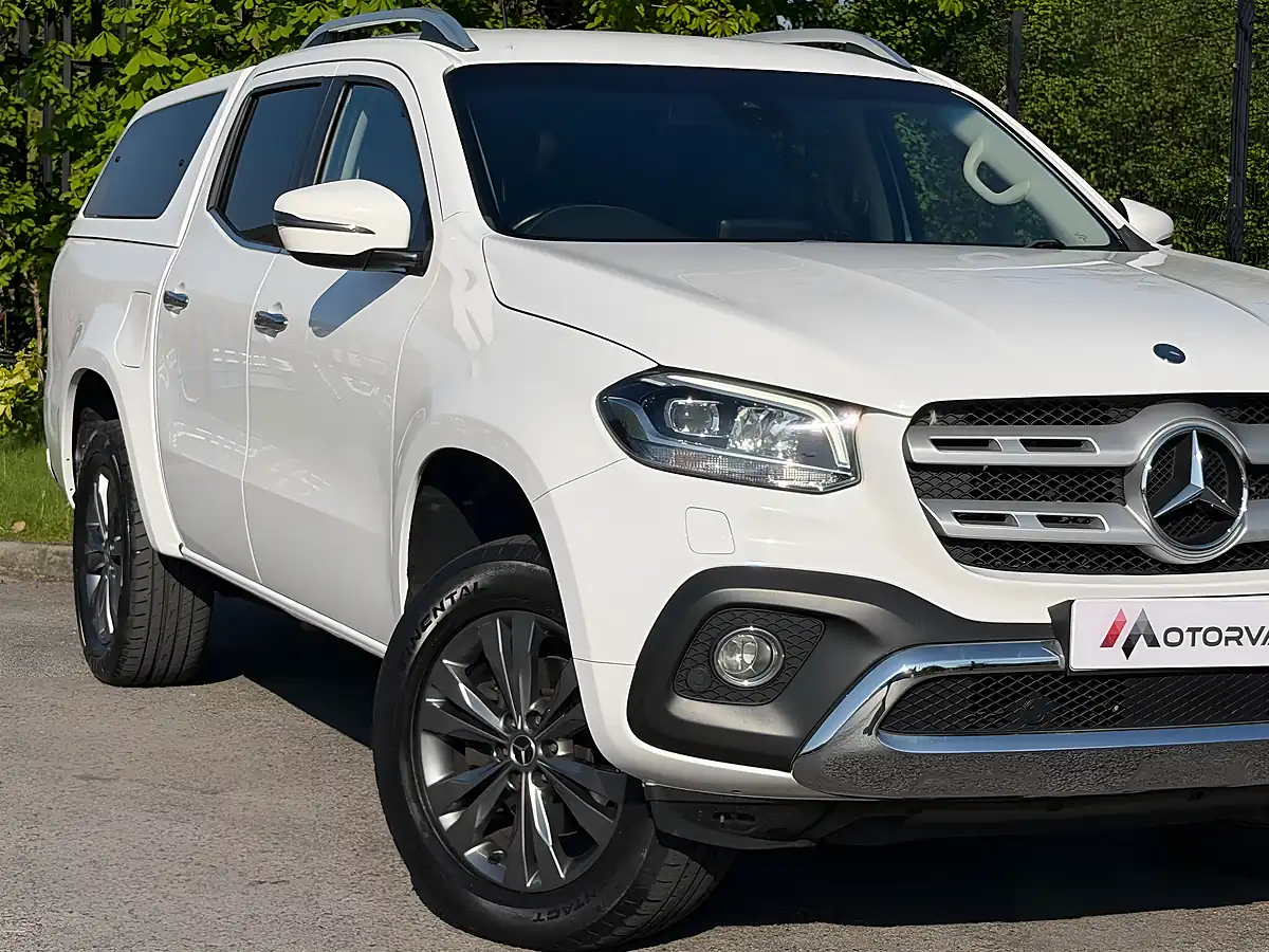 Used 2019 Mercedes-Benz X Class Power White - Interior and Exterior details 7