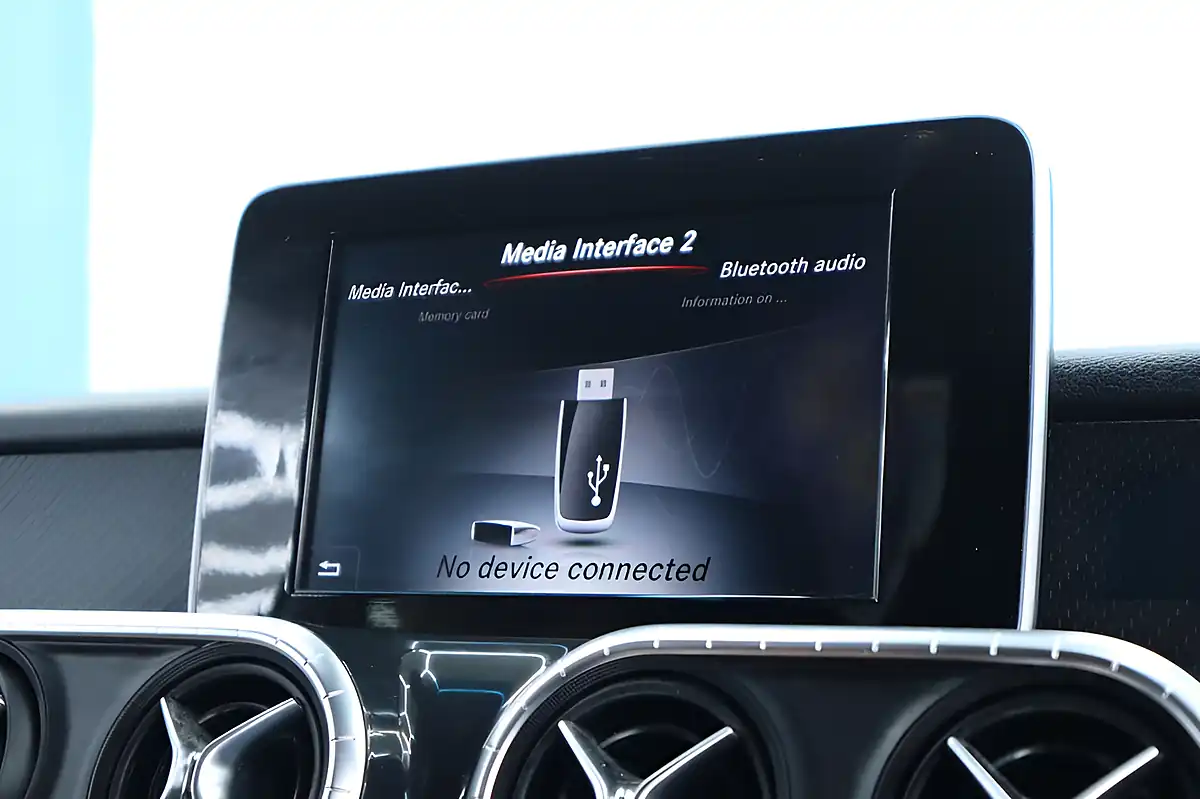 Used 2019 Mercedes-Benz X Class Progressive Rock Grey Metallic - Interior and Exterior details 19