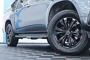 Used 2019 Mercedes-Benz X Class Progressive Rock Grey Metallic - Interior and Exterior details 4