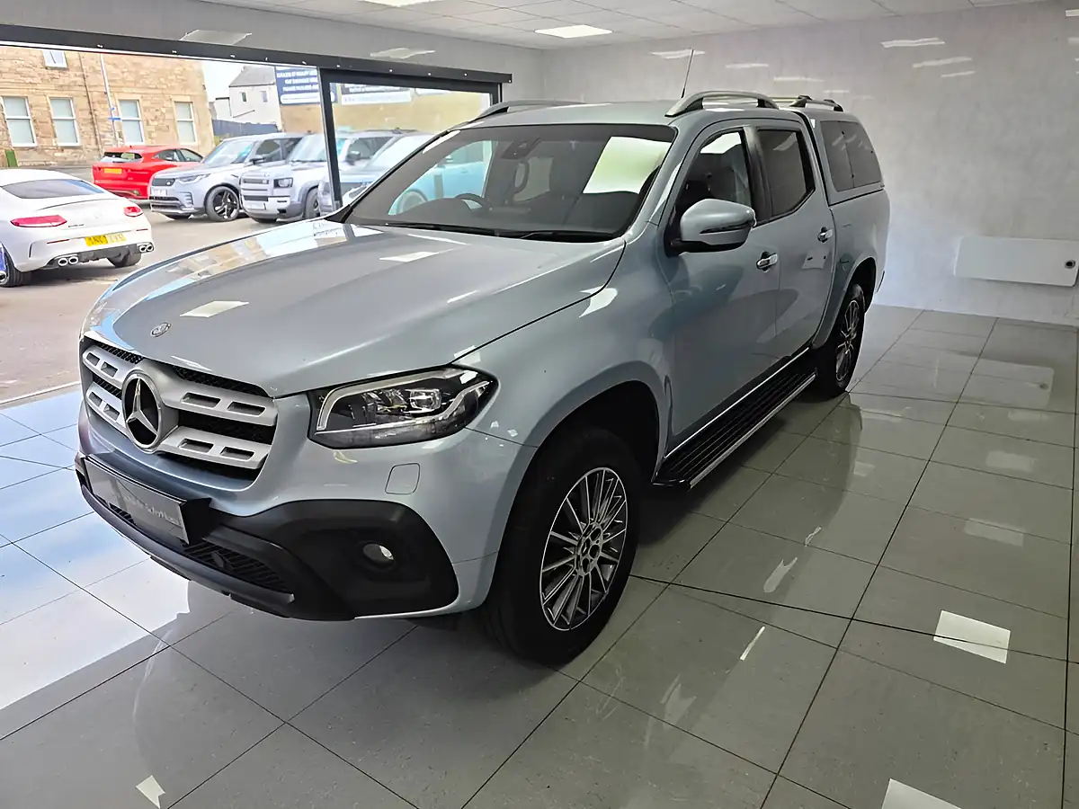Used 2019 Mercedes-Benz X Class Progressive Silver - Interior and Exterior details 19