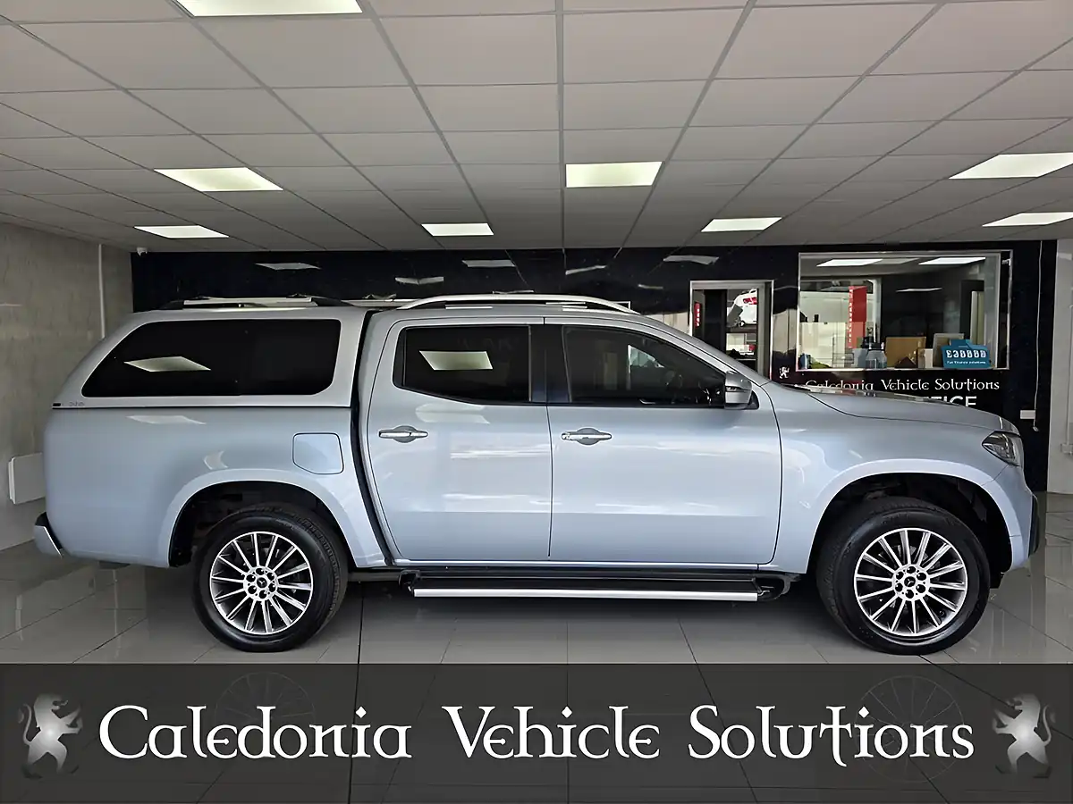Used 2019 Mercedes-Benz X Class Progressive Silver - Interior and Exterior details 8