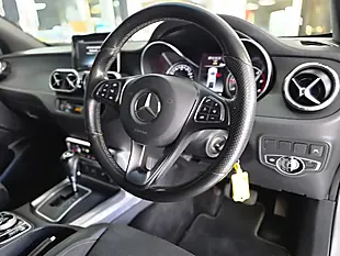 Used 2019 Mercedes-Benz X Class Progressive Silver - Interior and Exterior details 9