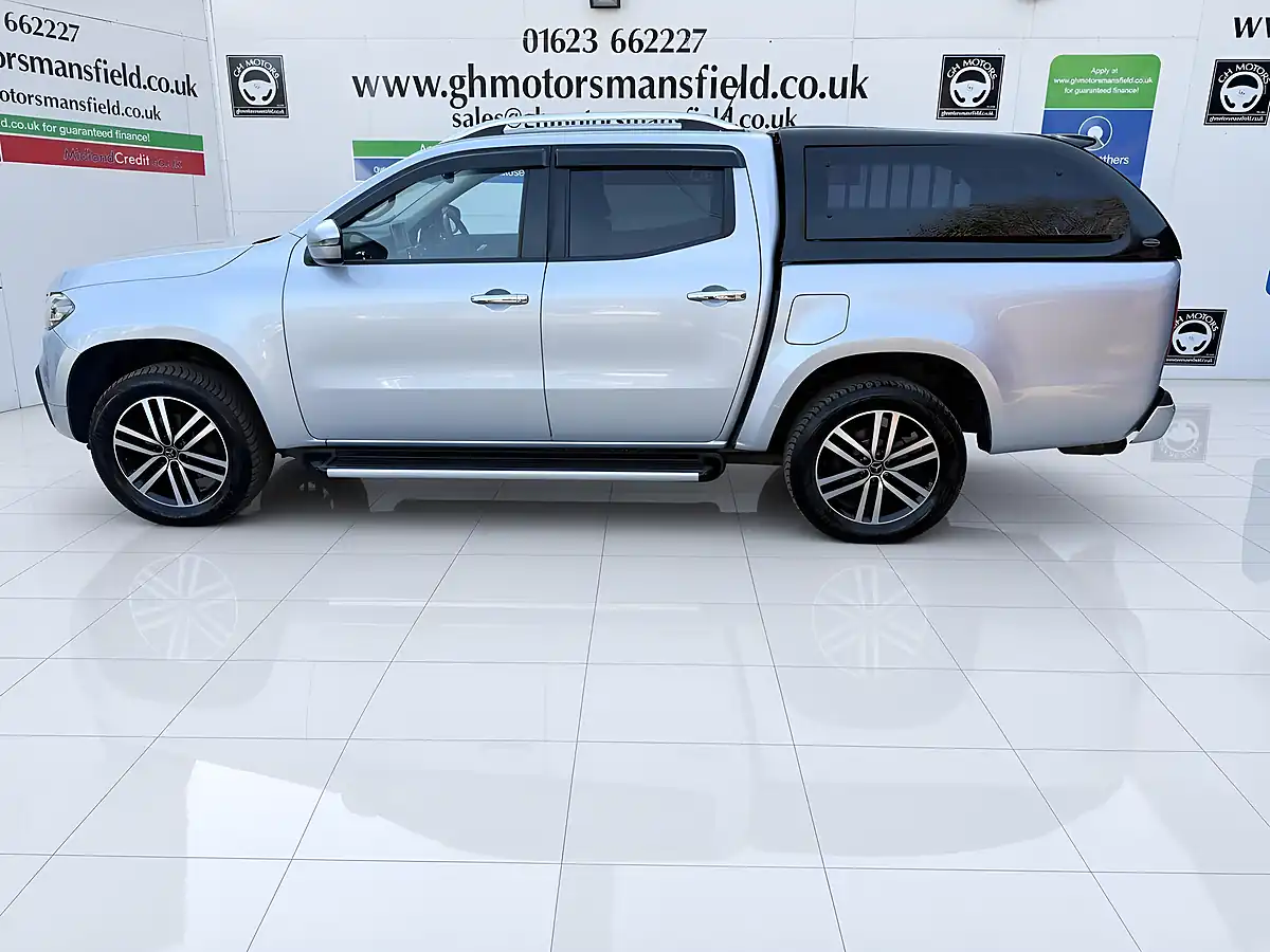 Used 2019 Mercedes-Benz X Class Progressive Silver - Interior and Exterior details 4