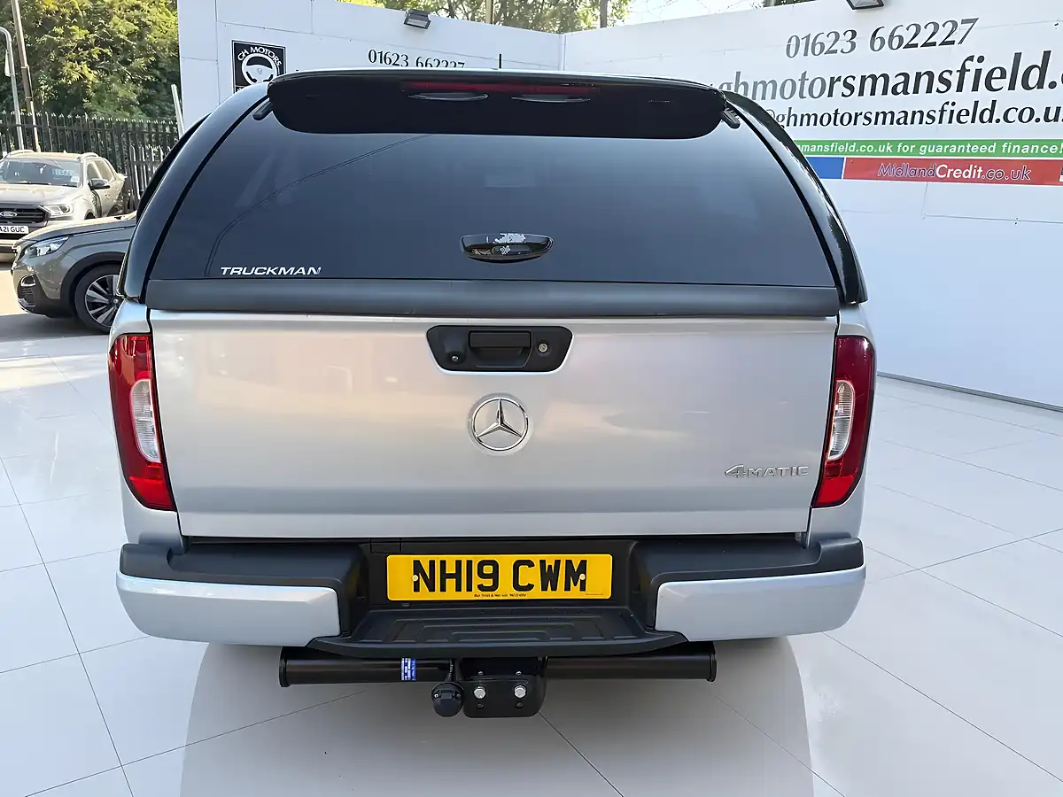 Used 2019 Mercedes-Benz X Class Progressive Silver - Interior and Exterior details 7
