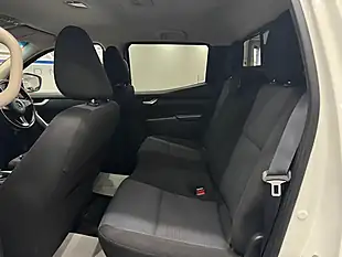 Used 2019 Mercedes-Benz X Class Progressive White - Interior and Exterior details 18