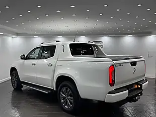 Used 2019 Mercedes-Benz X Class Progressive White - Interior and Exterior details 8