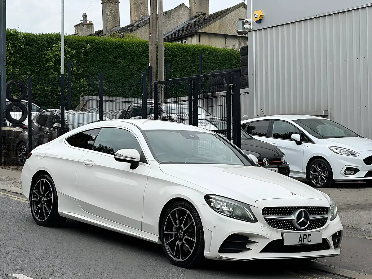 Used 2019 Mercedes C220 AMG Line (premium) White - Interior and Exterior details 11