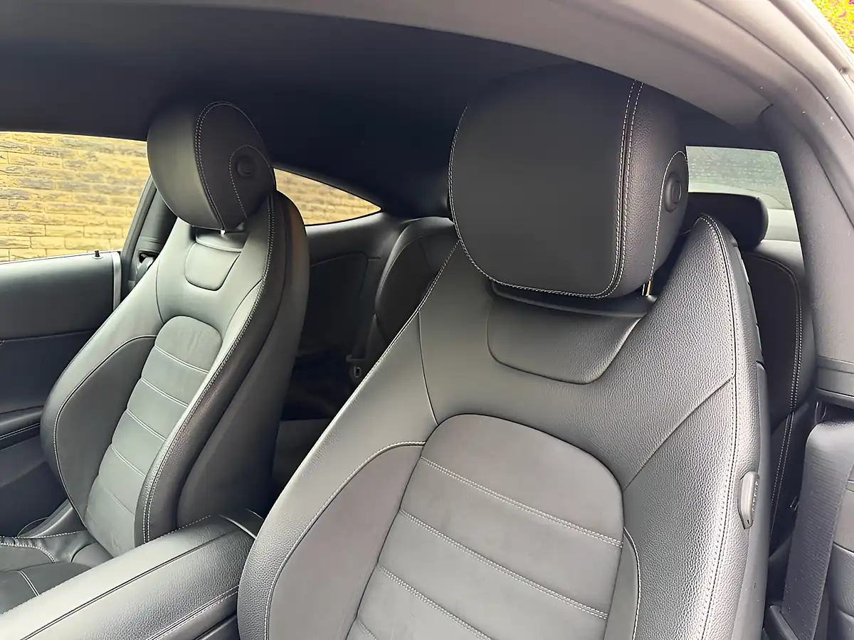 Used 2019 Mercedes C220 AMG Line (premium) White - Interior and Exterior details 15