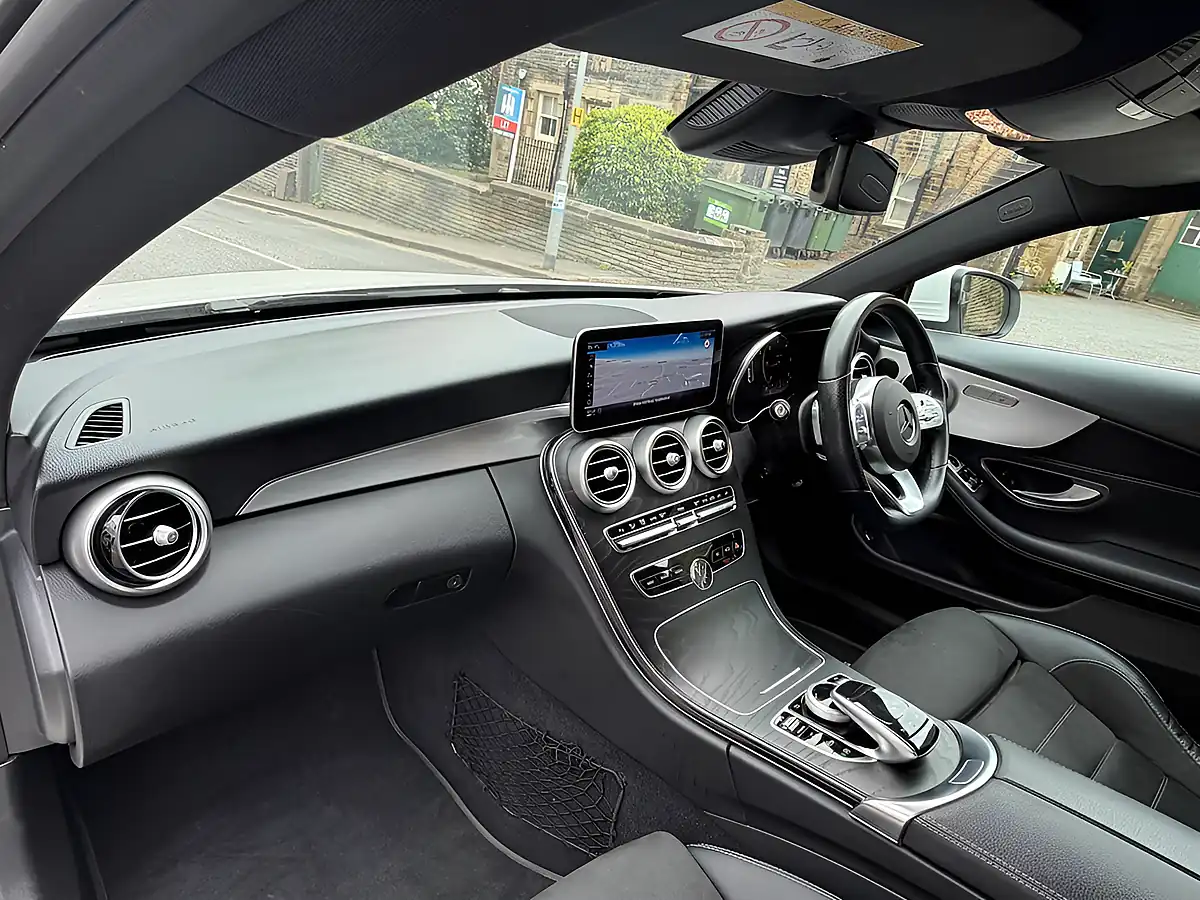 Used 2019 Mercedes C220 AMG Line (premium) White - Interior and Exterior details 18