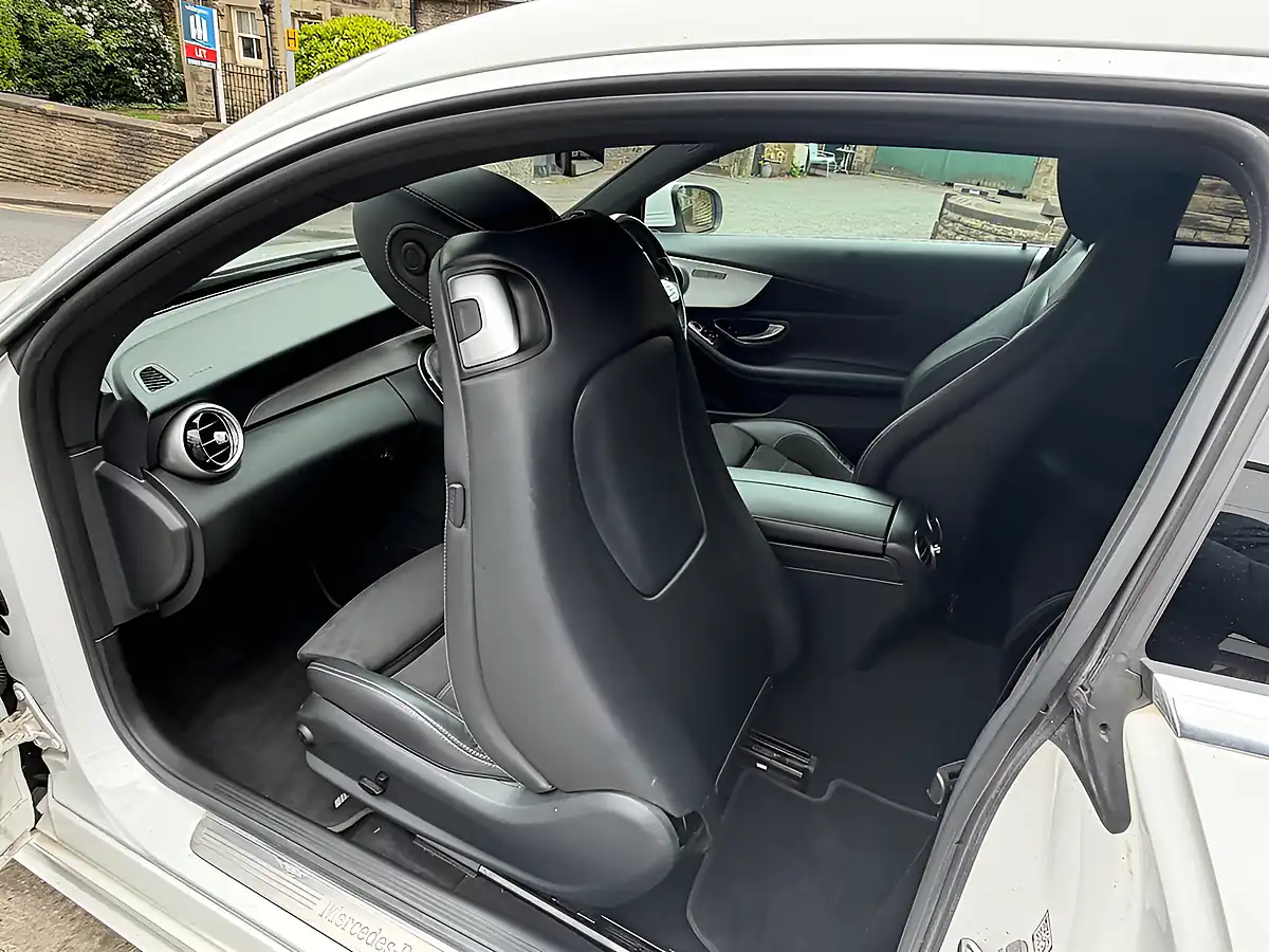Used 2019 Mercedes C220 AMG Line (premium) White - Interior and Exterior details 19