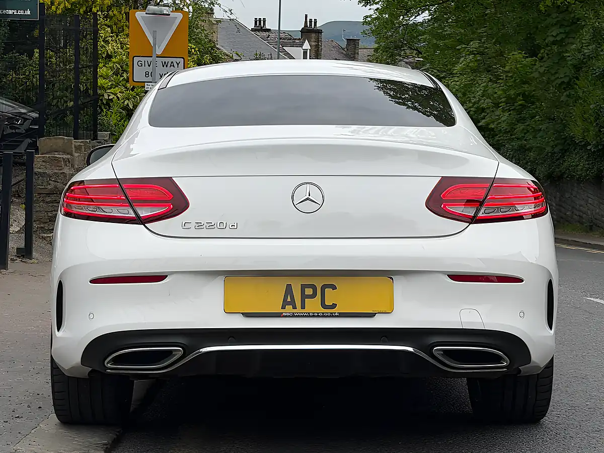 Used 2019 Mercedes C220 AMG Line (premium) White - Interior and Exterior details 5