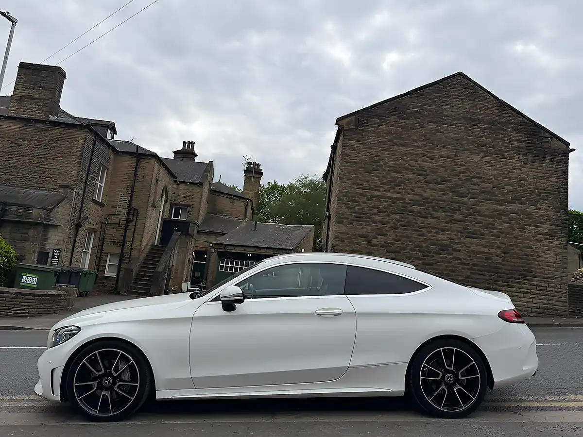 Used 2019 Mercedes C220 AMG Line (premium) White - Interior and Exterior details 8