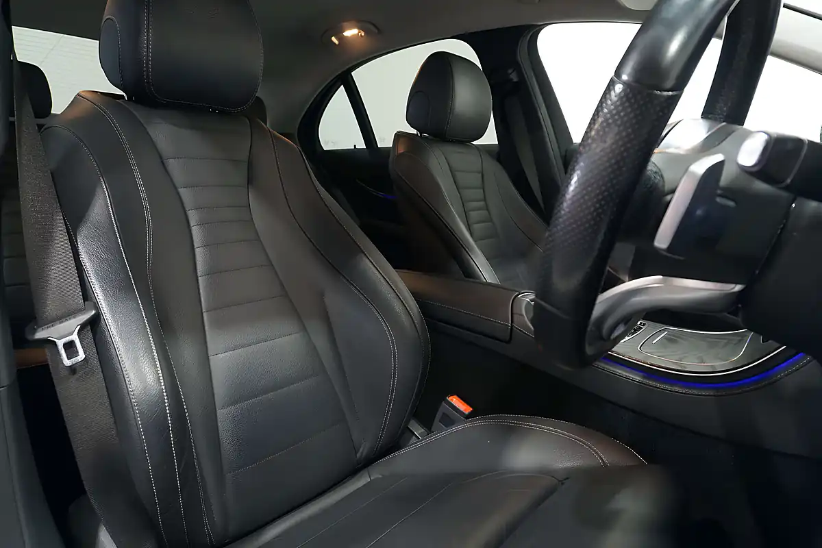 Used 2019 Mercedes E-Class AMG Line Edition Polar White - Interior and Exterior details 7