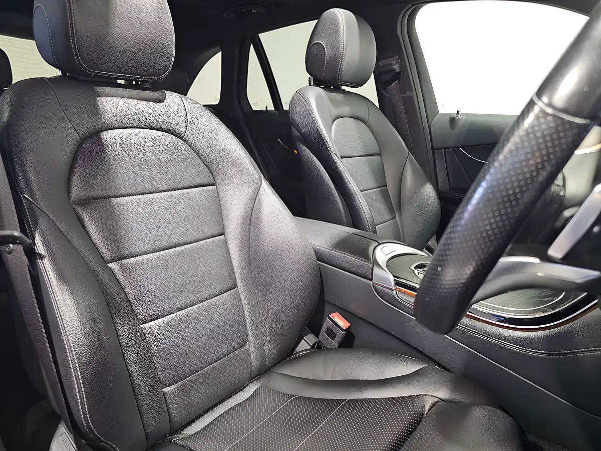 Used 2019 Mercedes Glc AMG Night Edition Black - Interior and Exterior details 7