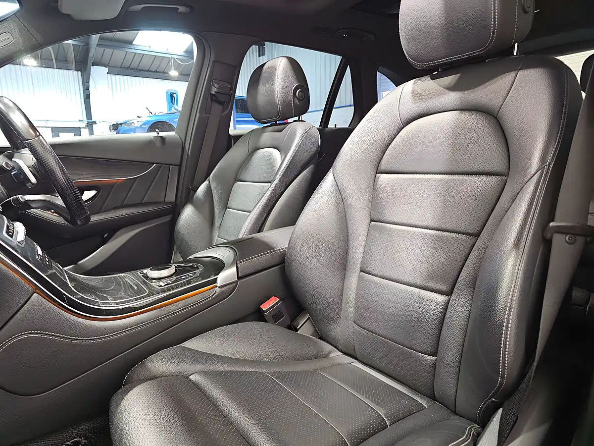 Used 2019 Mercedes Glc AMG Night Edition Black - Interior and Exterior details 9