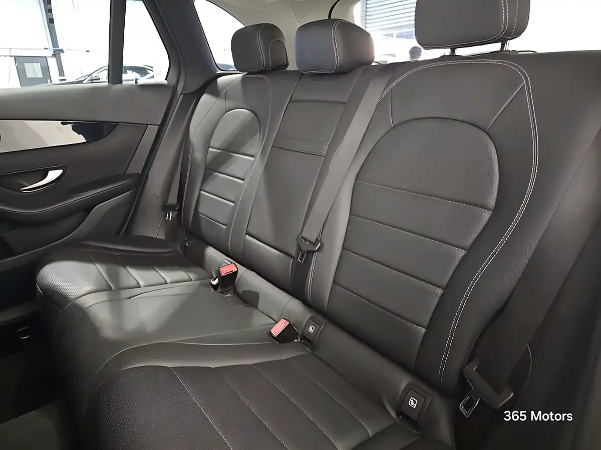 Used 2019 Mercedes Glc Urban Edition Grey - Interior and Exterior details 10