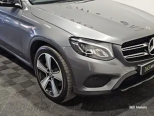 Used 2019 Mercedes Glc Urban Edition Grey - Interior and Exterior details 13
