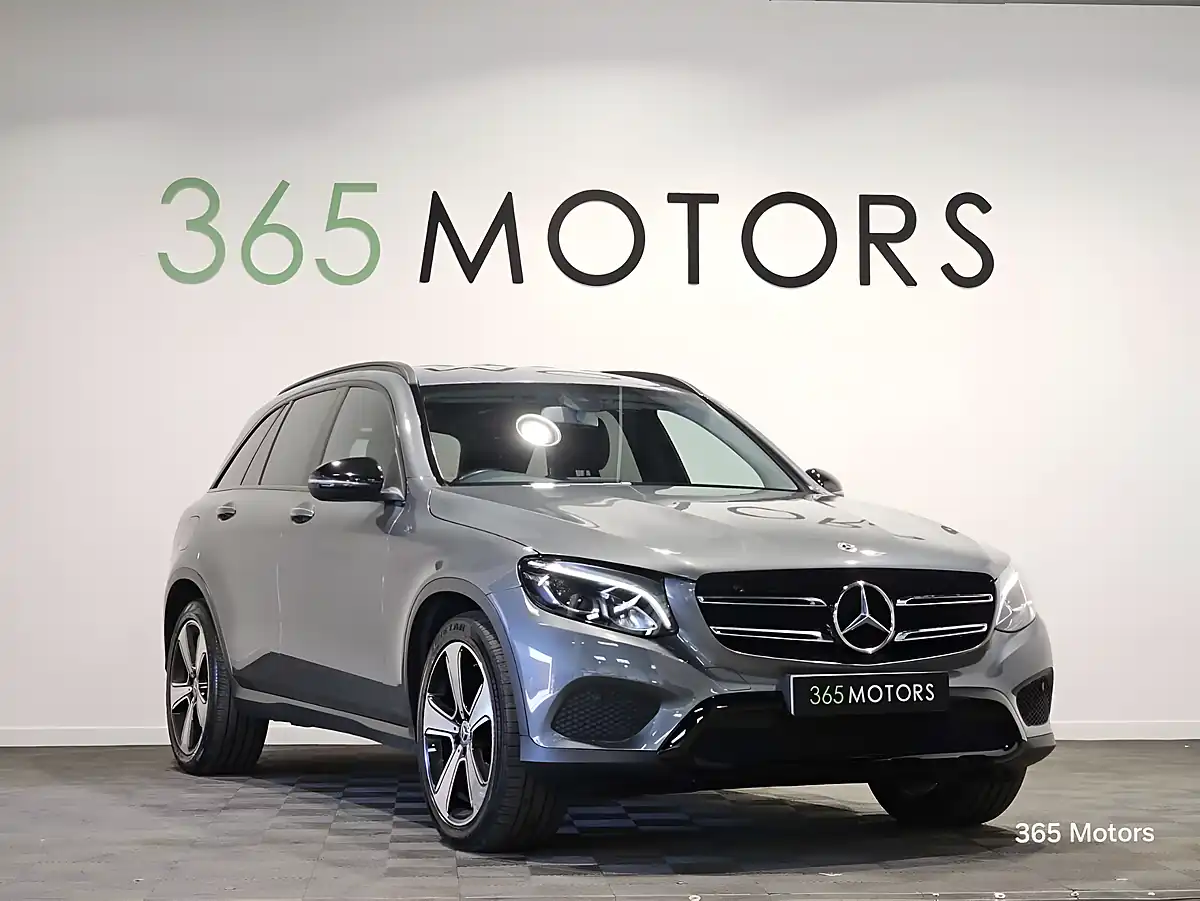 Used 2019 Mercedes Glc Urban Edition Grey - Interior and Exterior details 5