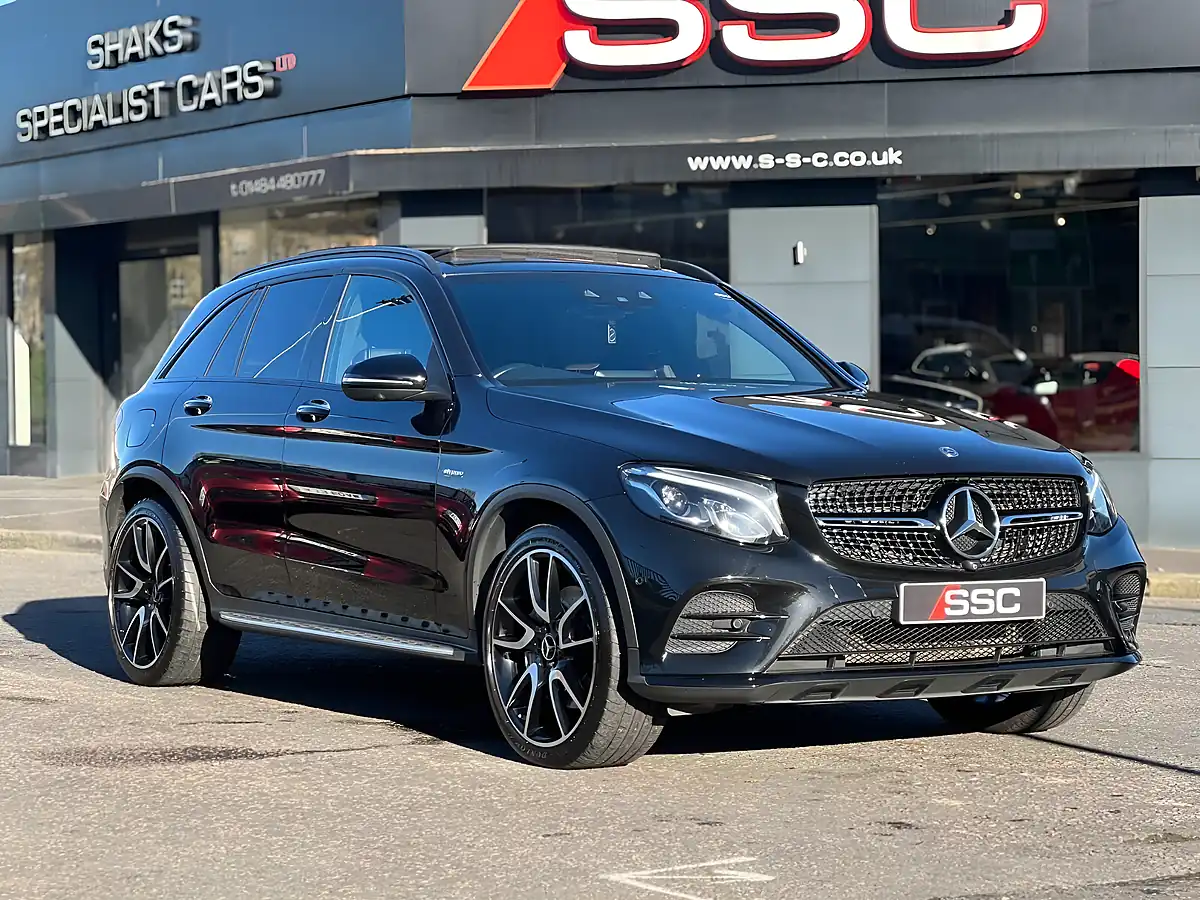 Used 2019 Mercedes GLC43 AMG Premium Plus Black - Interior and Exterior details 4